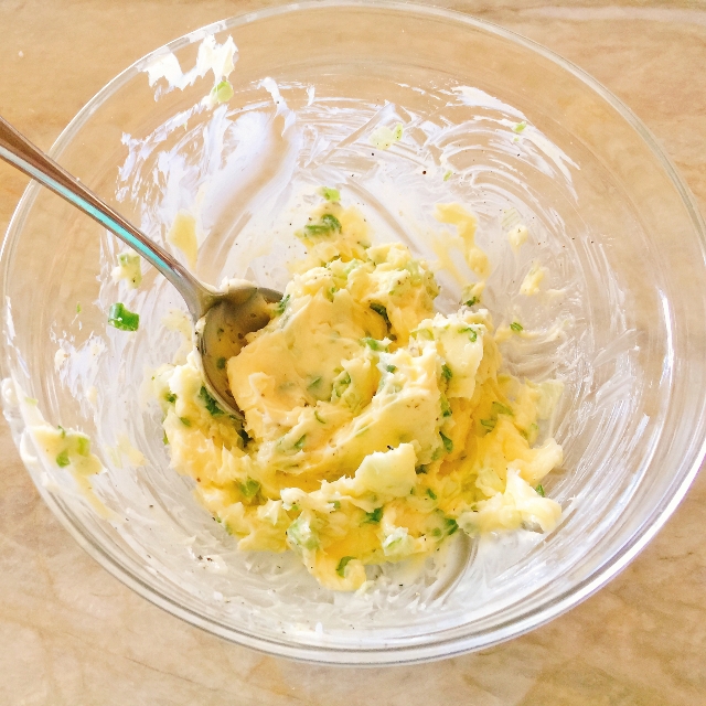 Grilled Garlic Shrimp with Scallion Butter 012 (640x640)