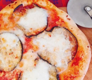 eggplant-parmesan-flatbread-054-650x567