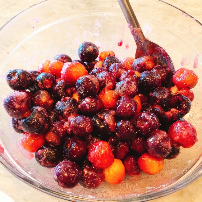 Make Ahead Cherry Pie 034 (650x650)