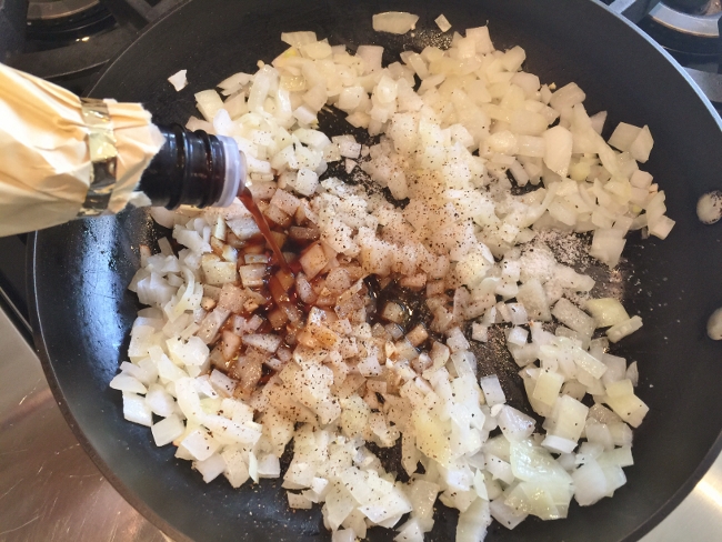 bacon-wrapped-meatloaf-002-650x488